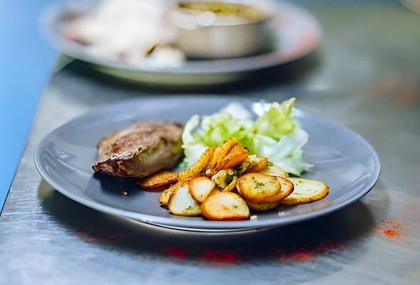 Restaurant à Crozet - Auberge Roanne - L'auberge du Vieux Crozet - les meilleurs restaurant de LE CROZET